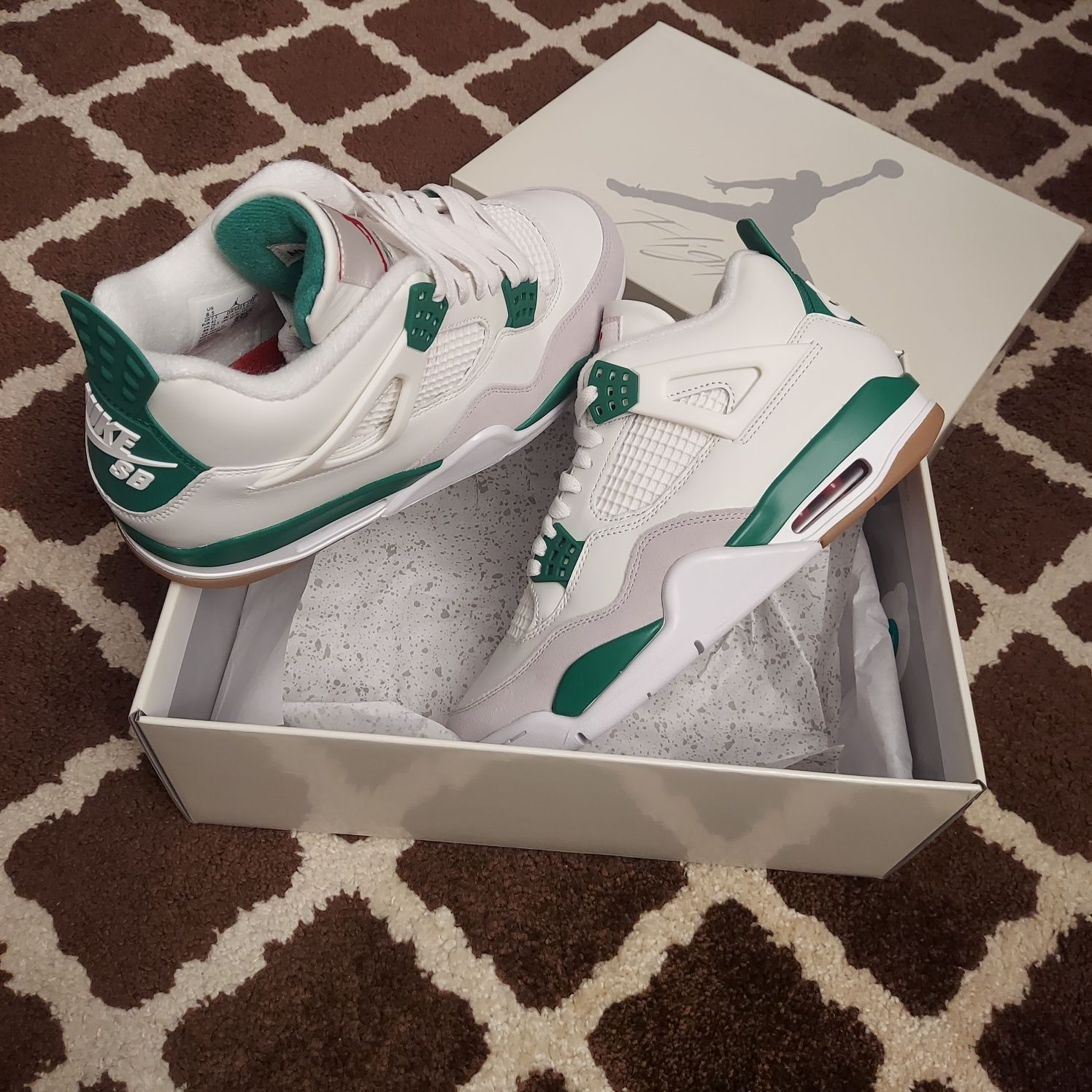 Jordan 4 Pine Green SB 42