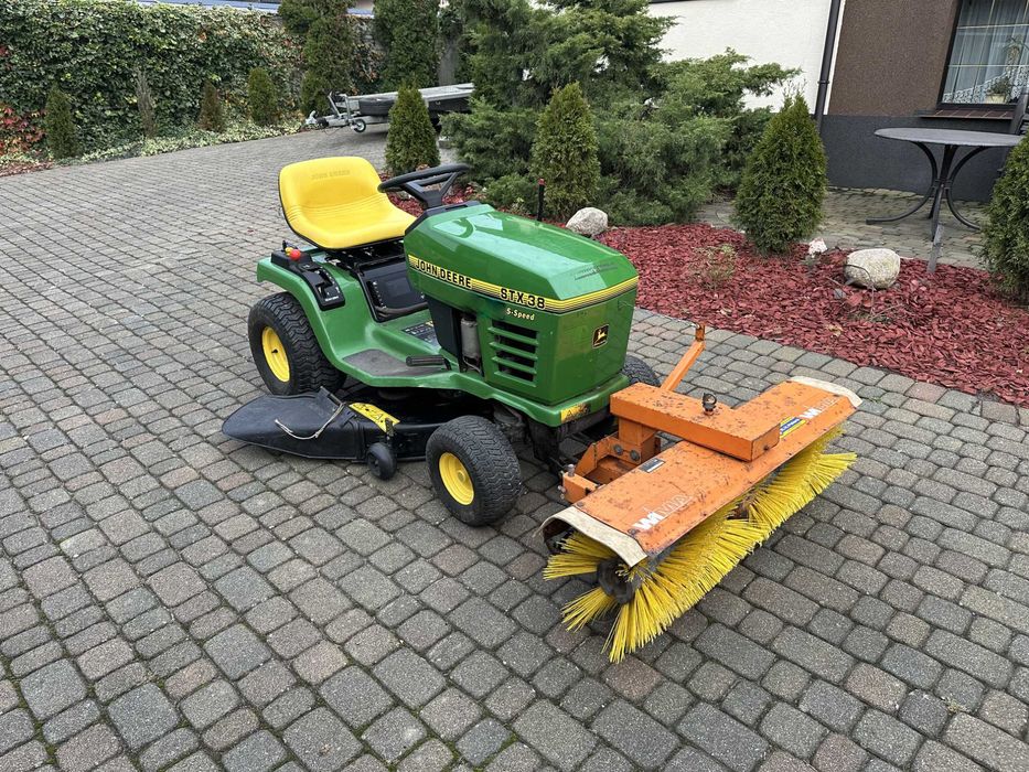 Traktorek Kosiarka John Deere STX 38 z zamiatarką ciągniczek z pompą