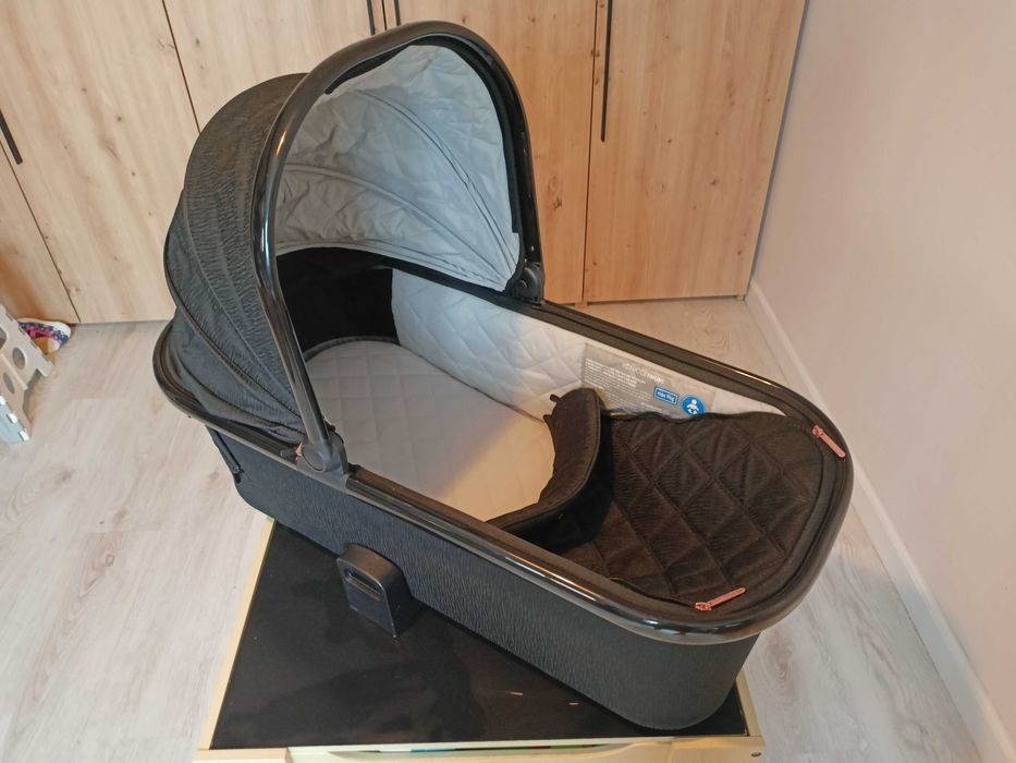 Wózek Venicci Tinum SE Stylish Black 2w1 gondola spacerówka dziecięcy