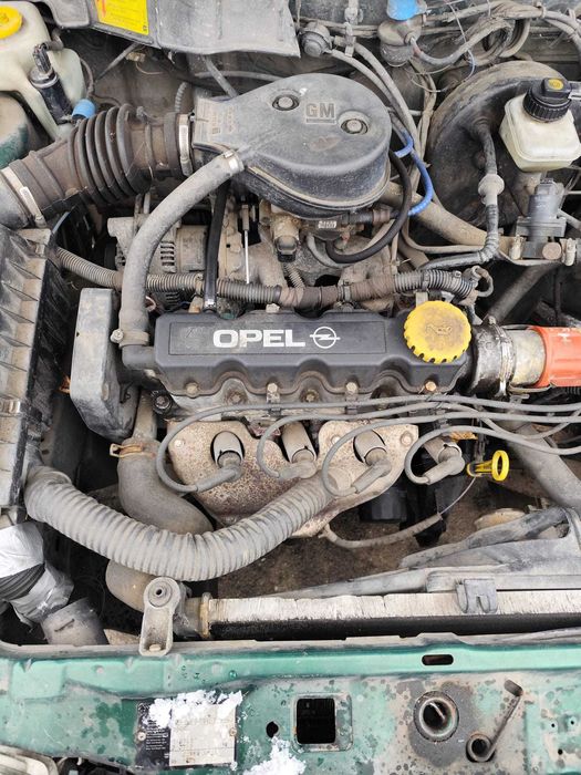 Posiadam czesci opel astra f  sedan  1.4  8v
