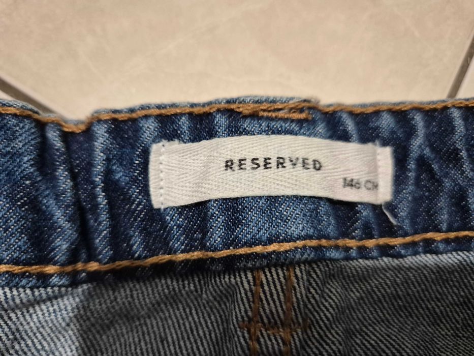 Reserved Spodnie jeansowe dziewczęce r. 146 buggy