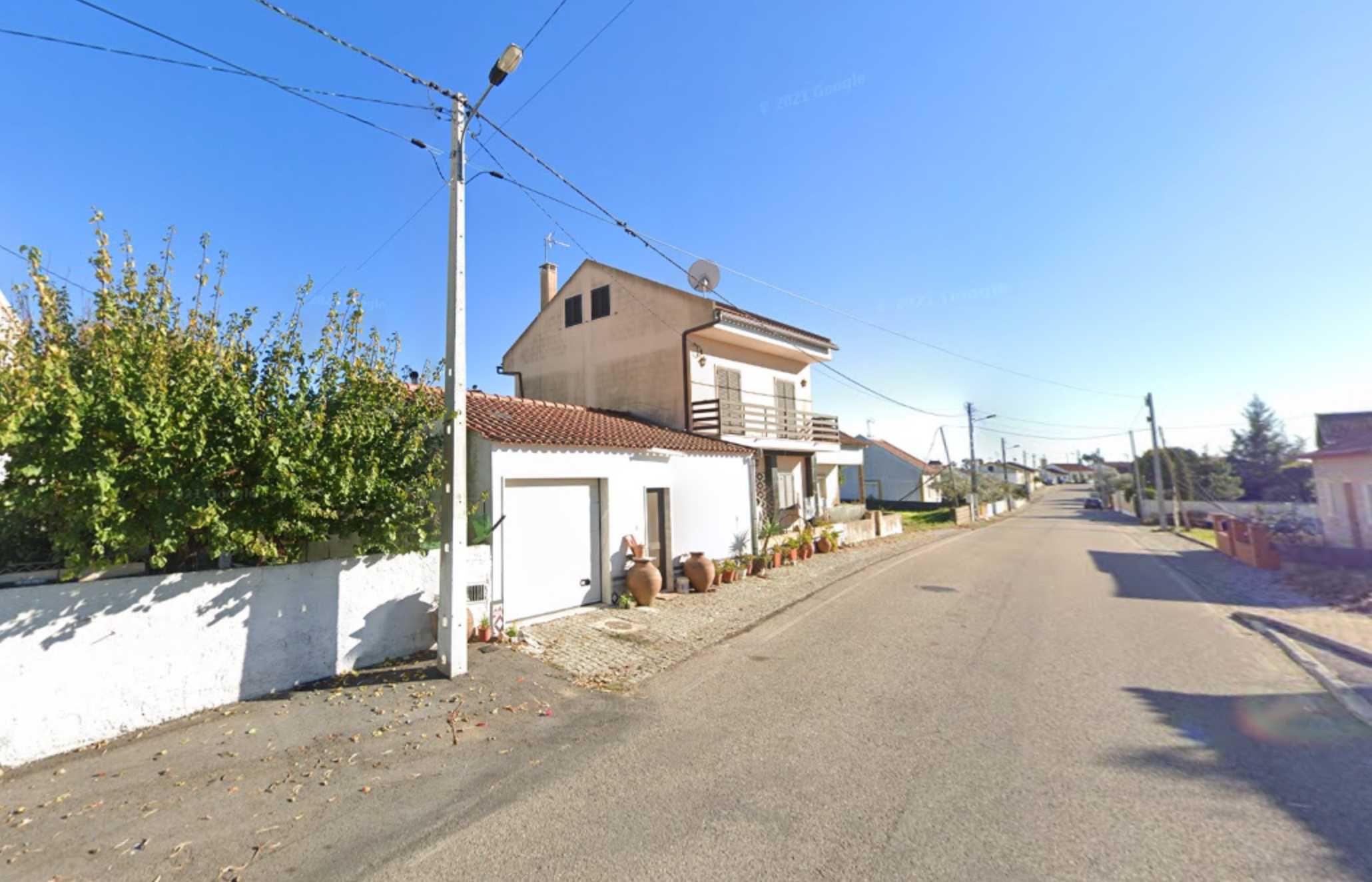 Garagem / Arrumos