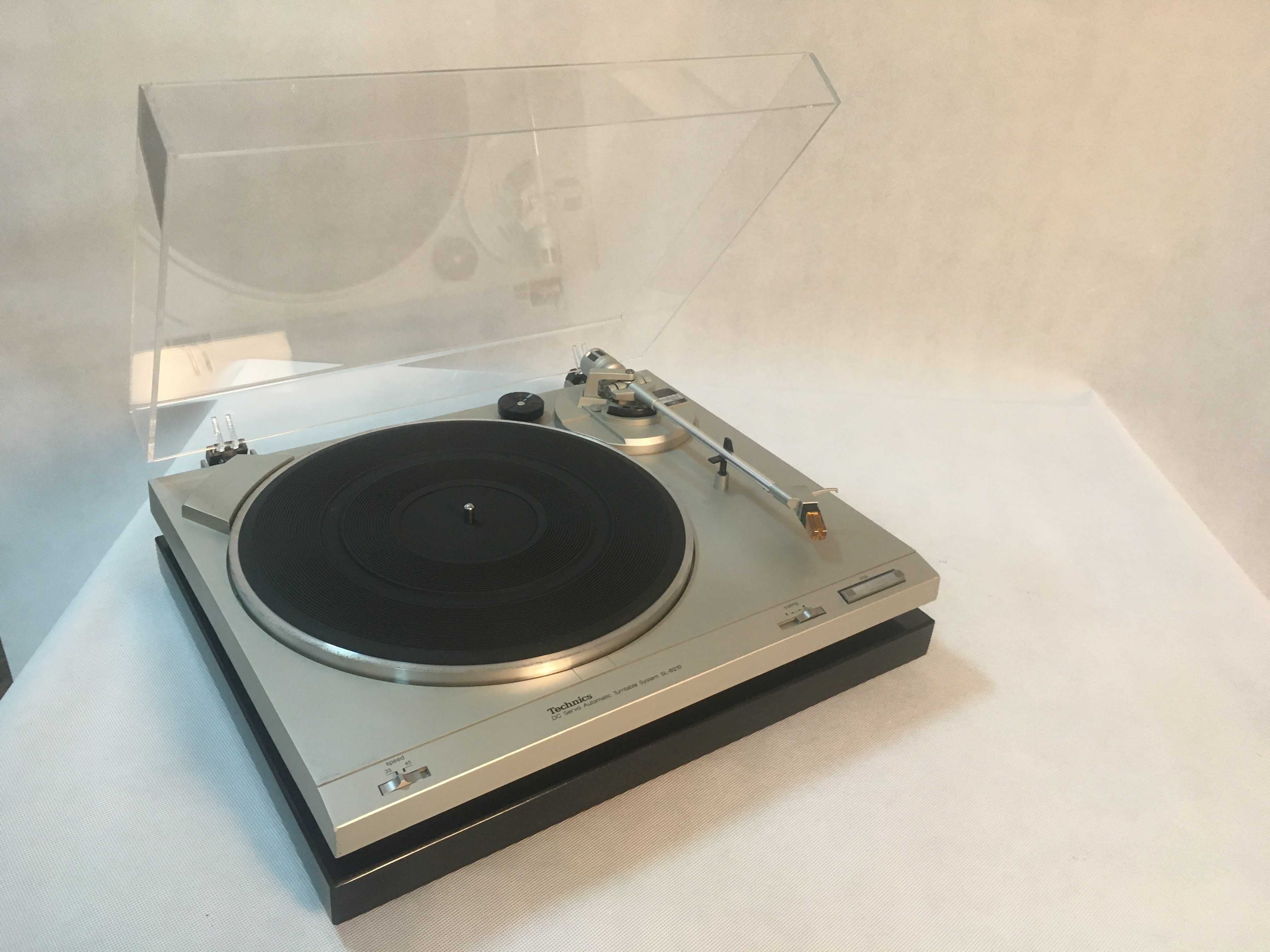 Gramofon TECHNICS SL-B210