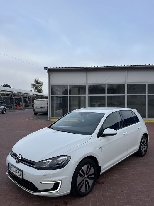Продам VOLSWAGEN E GOLF 36 klw