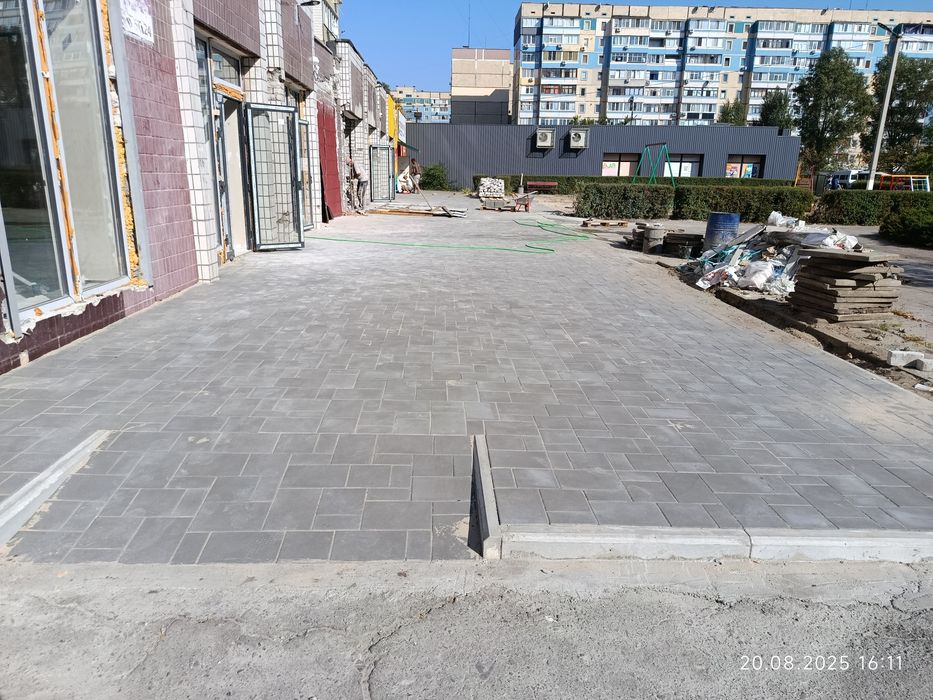 Укладка тратуарных плитки