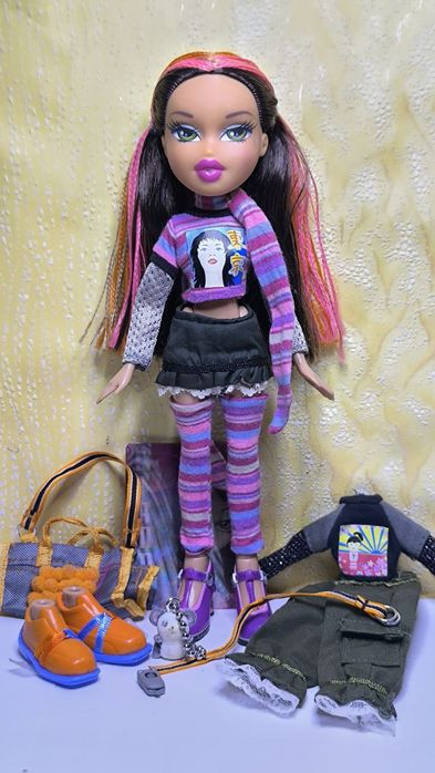 Bratz nevra cloe jasmine jade Meygan Phoebe Fianna sasha MGA Братз