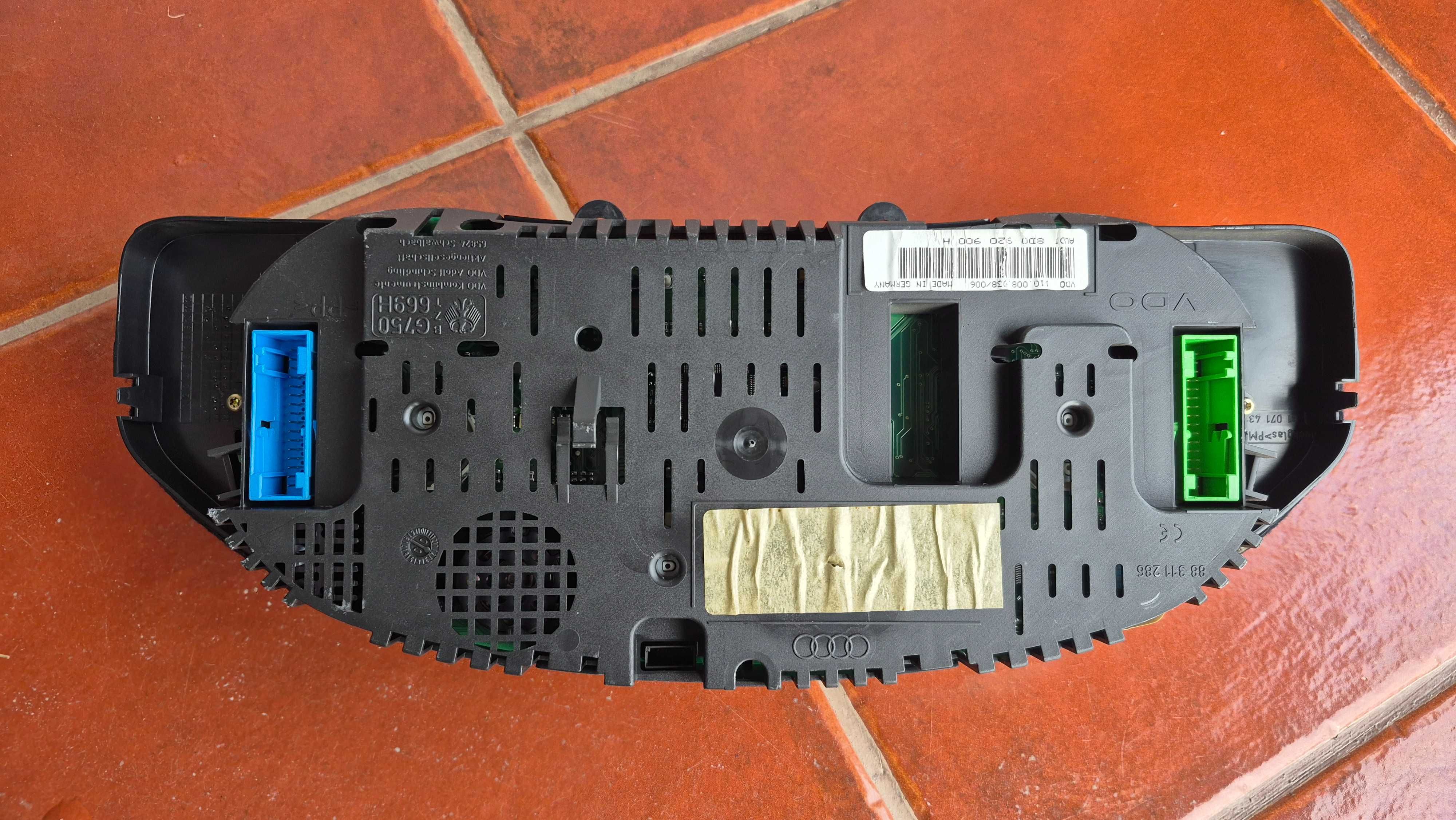 AUDI A4 B5 (8D)-QUADRANTE ORIGINAL AUDI A4 B5 1.9 TDI 8D0.920.900H VDO