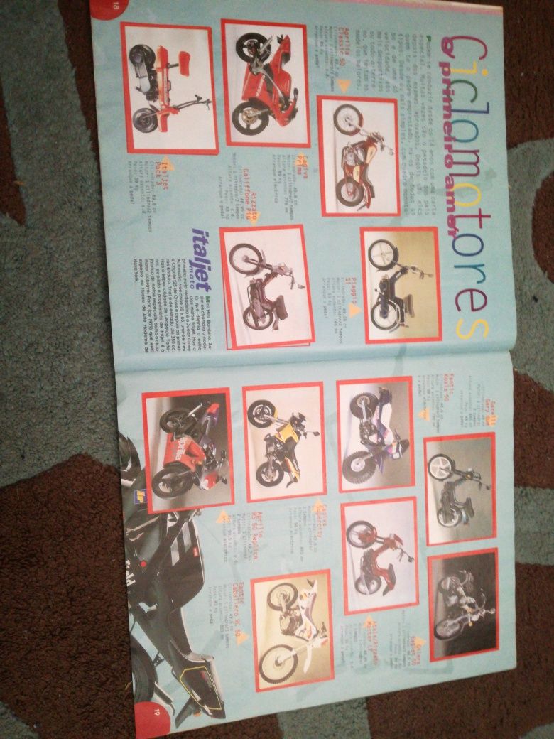 Caderneta Top Motos da Panini