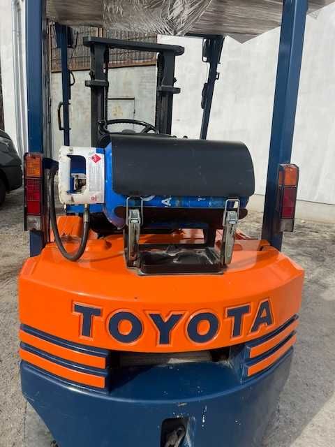 Wózek widłowy TOYOTA 5FGL15 1500kg 3m