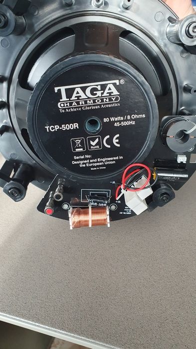 Вбудований сабфуфер. Новий