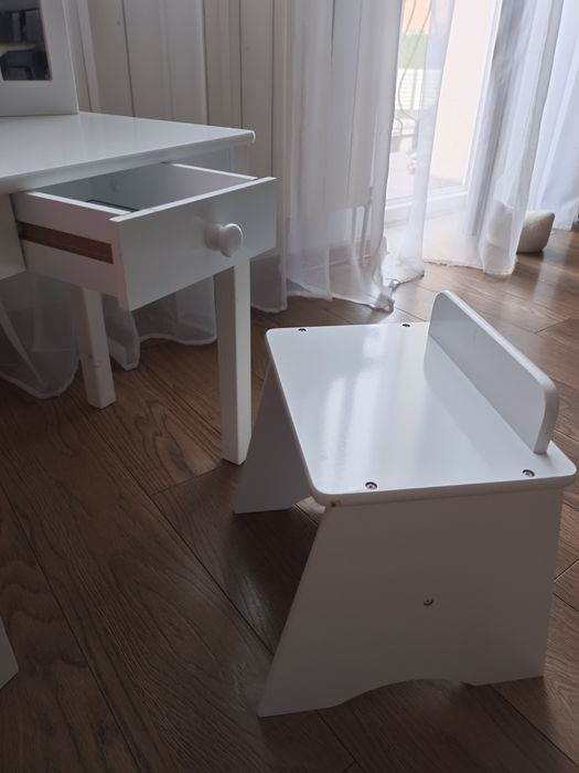Toaletka dla małej księżniczki