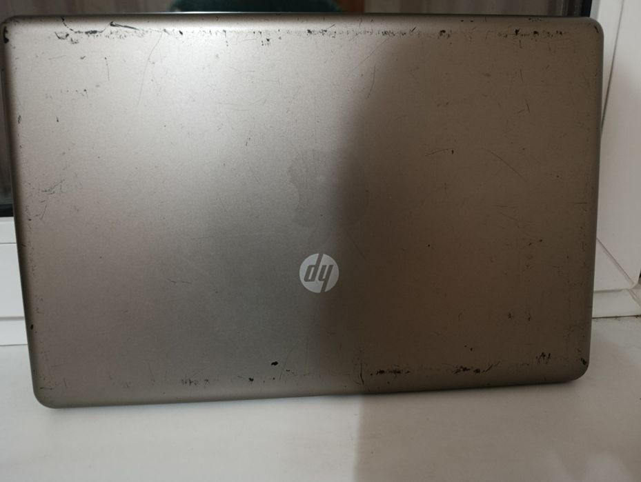 Продам ноутбук рабочий