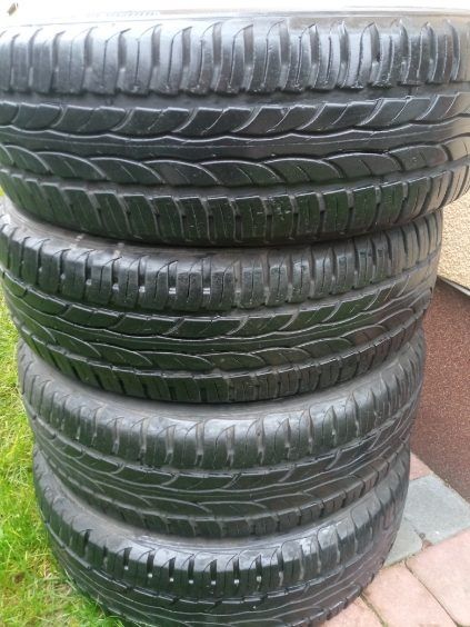 Komplet opon Dębica 185/60 R 15