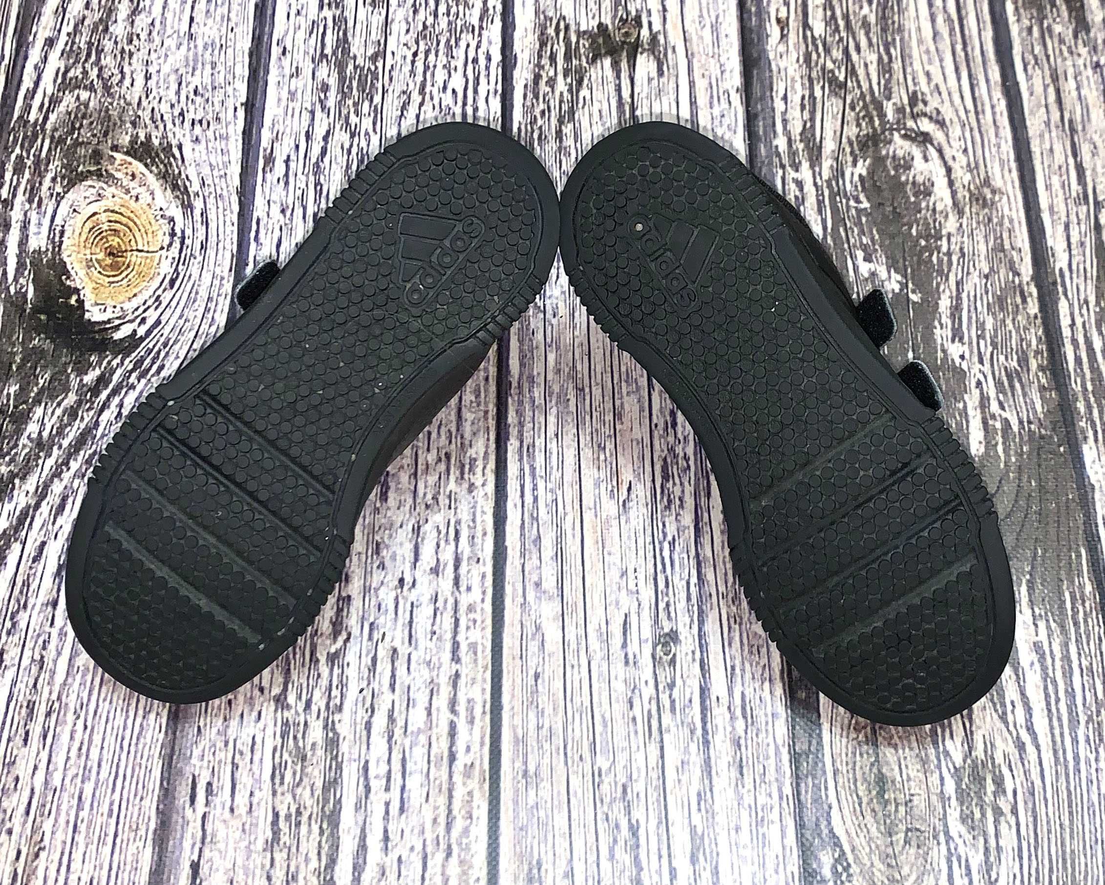 Демисезонные кроссовки Adidas для мальчика, размер 33 (20,5 см)