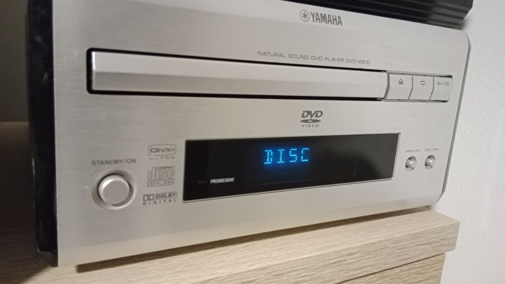 Odtwarzacz CD  Yamaha DVD-E810