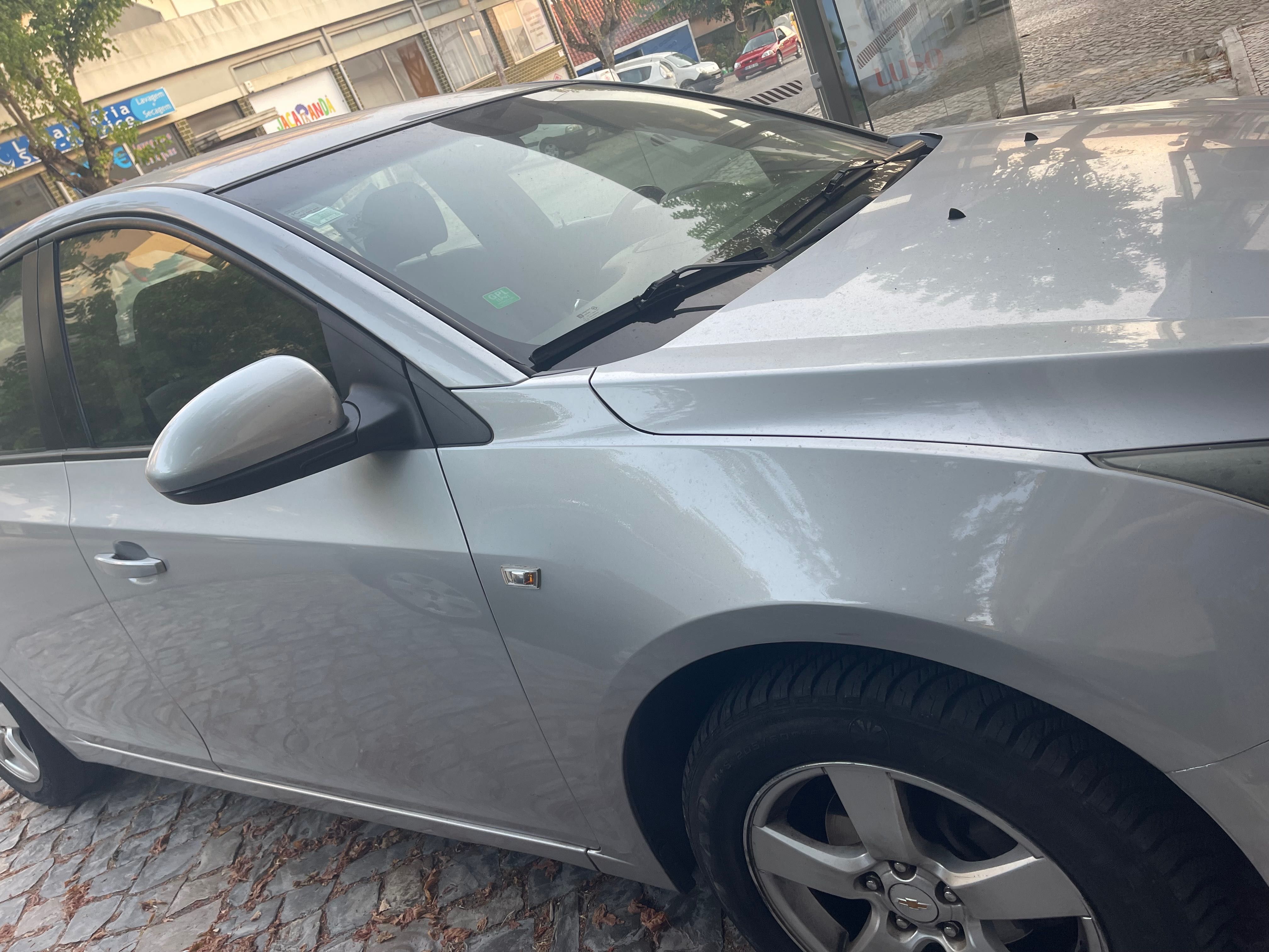 Chevrolet Cruze ,