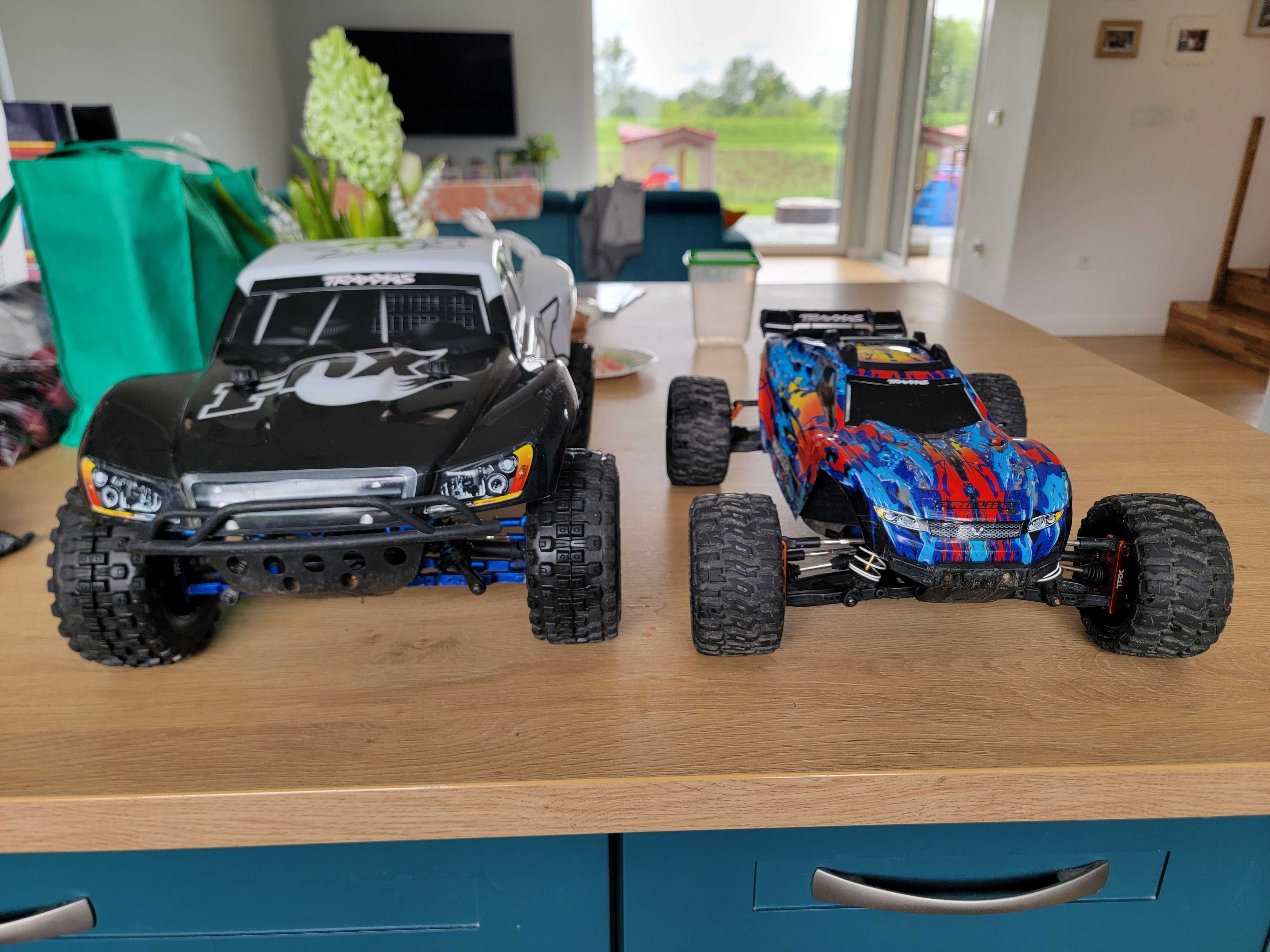 Traxxas  rustler Traxxas monster slash 4x4