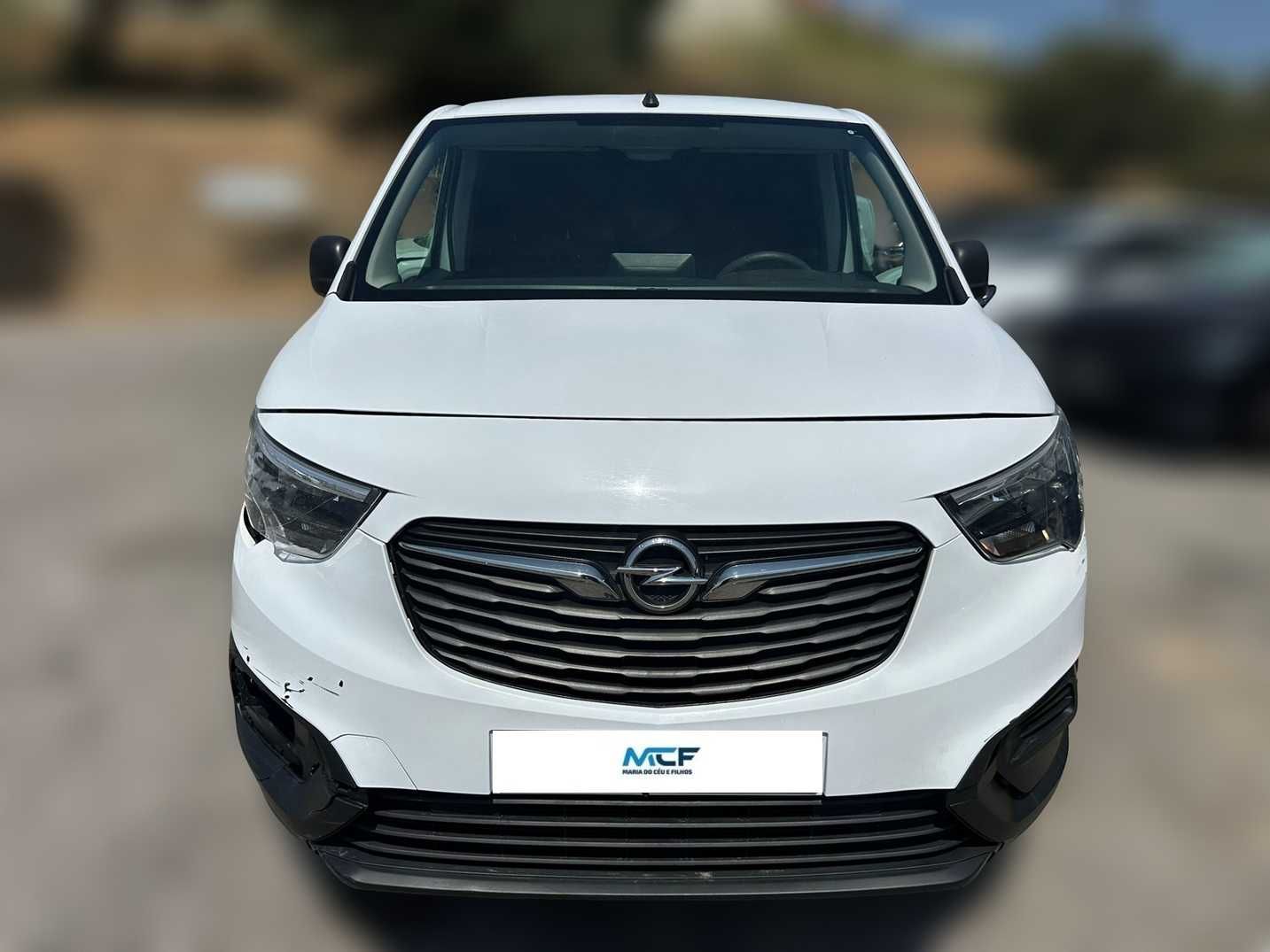 Opel Combo E 1.5D 102cv 3 Lug 2023 Iva dedutivel Salvado