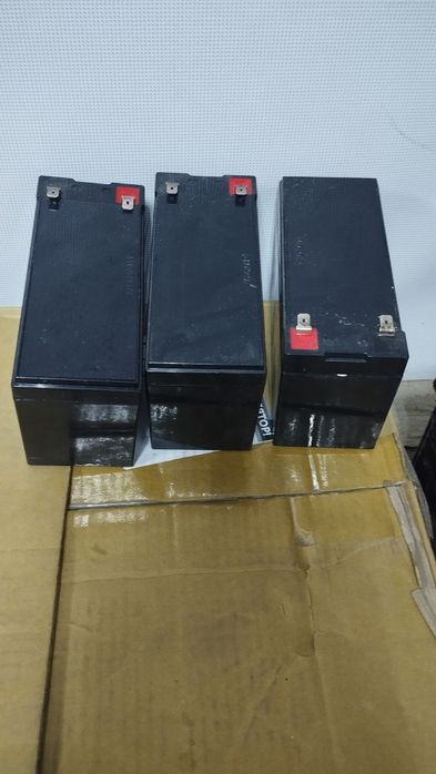 Продам акумулятор 12 в 7а