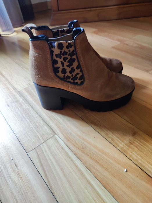 Botas em camurça n37