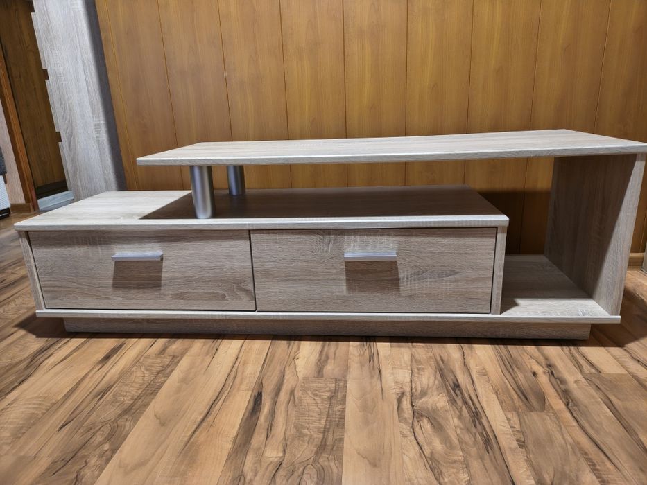 Szafka pod telewizor