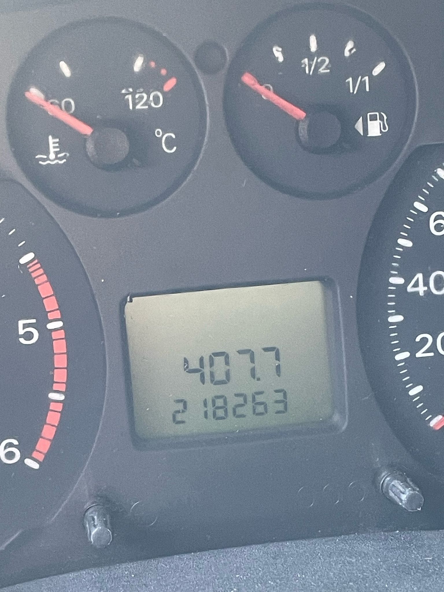 Ford Transit 2.2 à venda – carrinha de trabalho