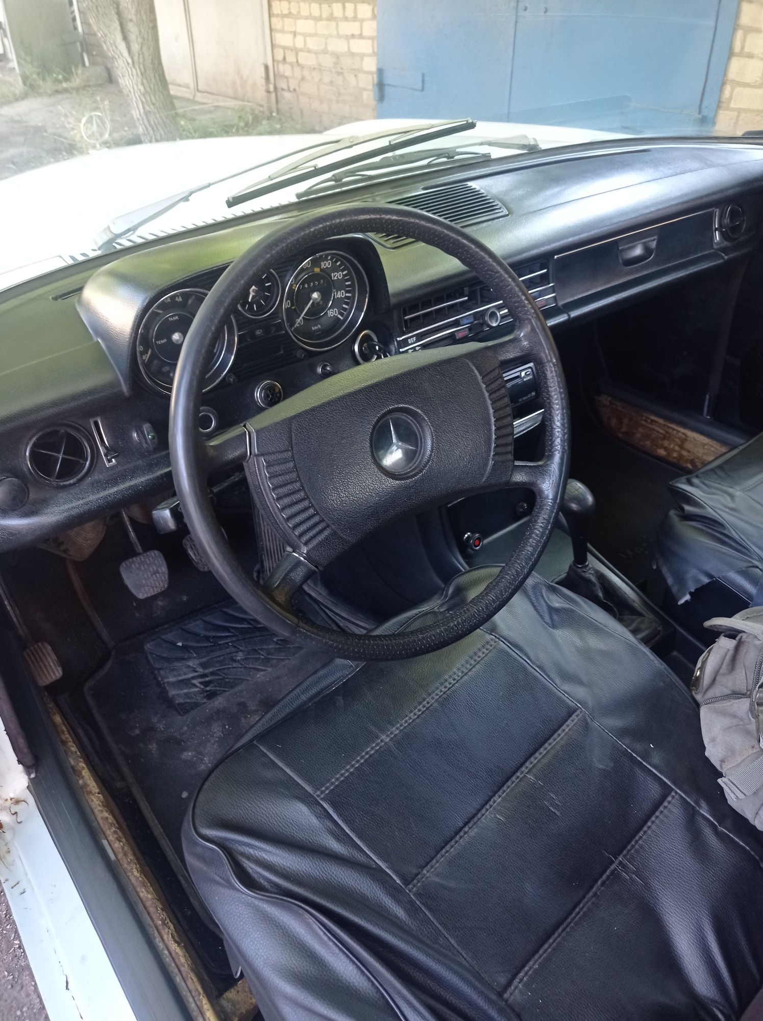 Продам Мерседес W115