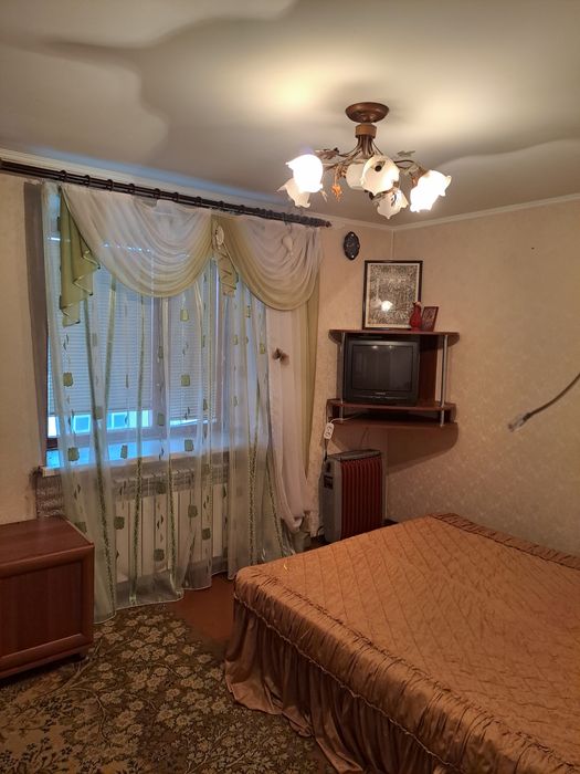 Оренда 2-к на Басах