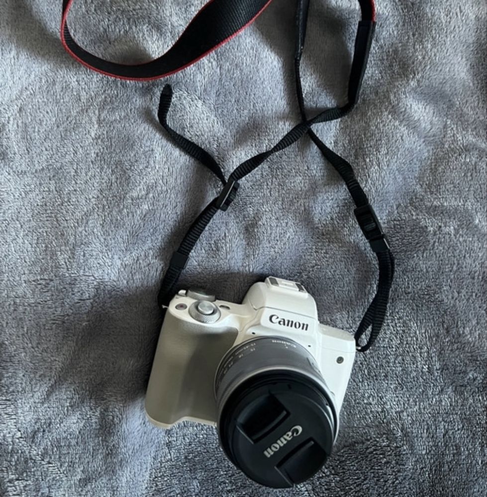 Canon M50 I - Como Nova, sem Marcas