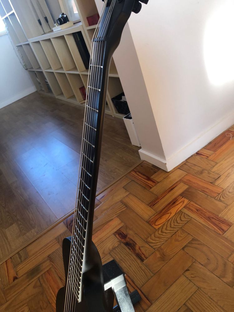 ESP LTD EC Black Metal com hardcase