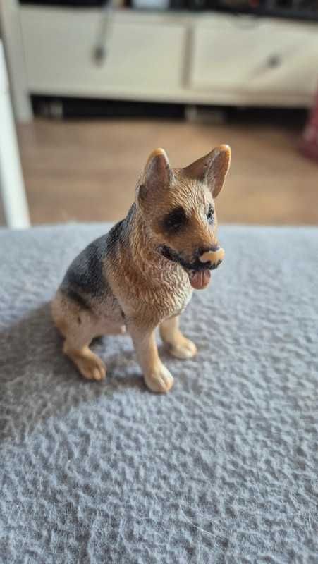 Unikatowy owczarek niemiecki schleich z 2008r