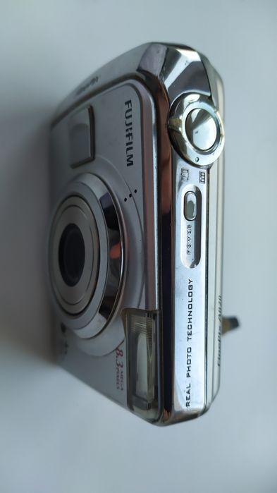 Цифровий фотоапарат Фуджї