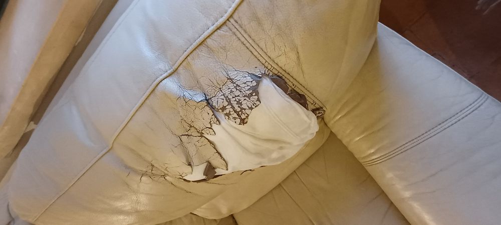 Sofá 3 lugares Chateau d'Ax elétrico