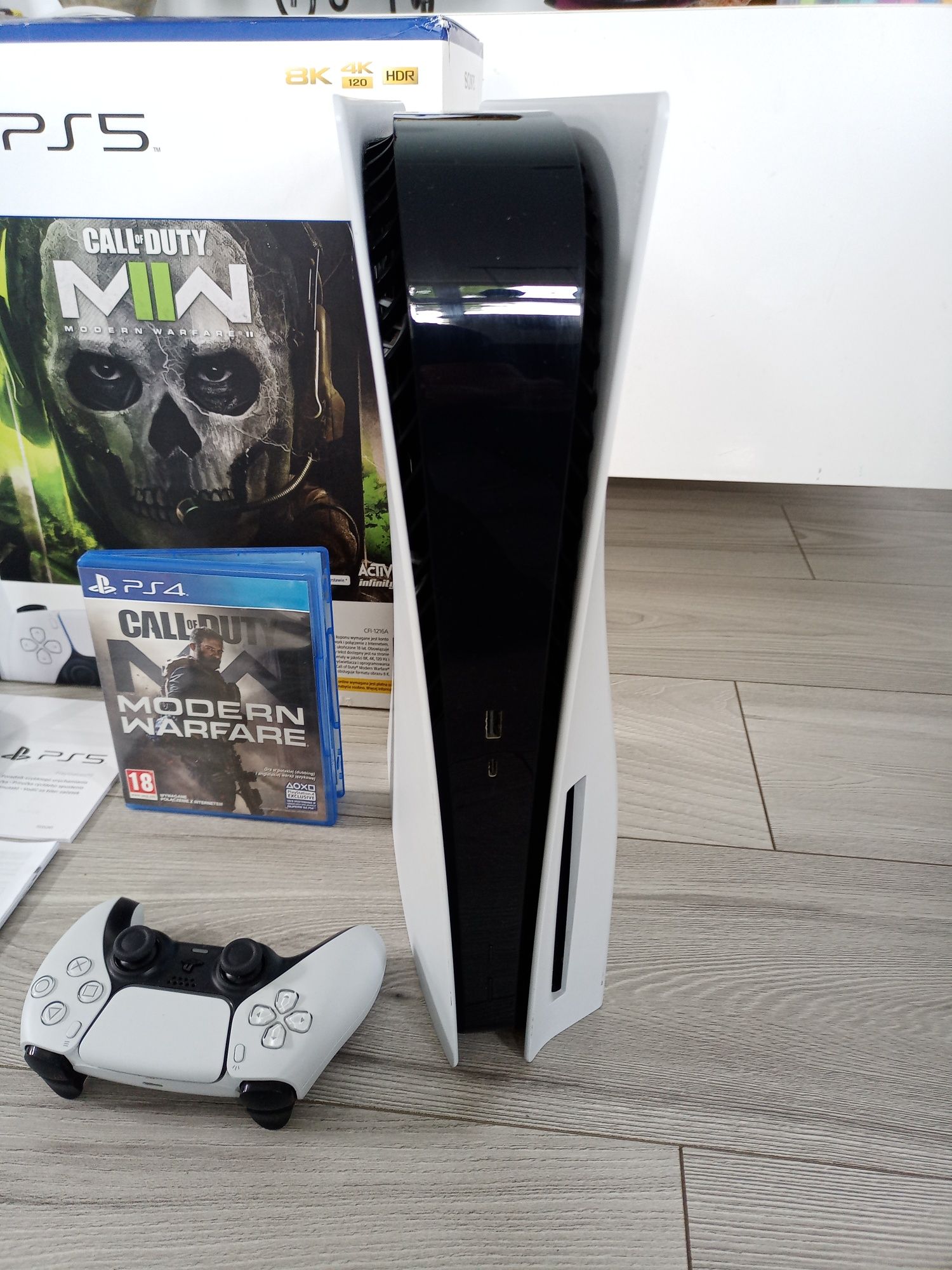 Ps5 Napęd 1216A Gra Gwar. Stan Sklepowy Playstation5 Komplet