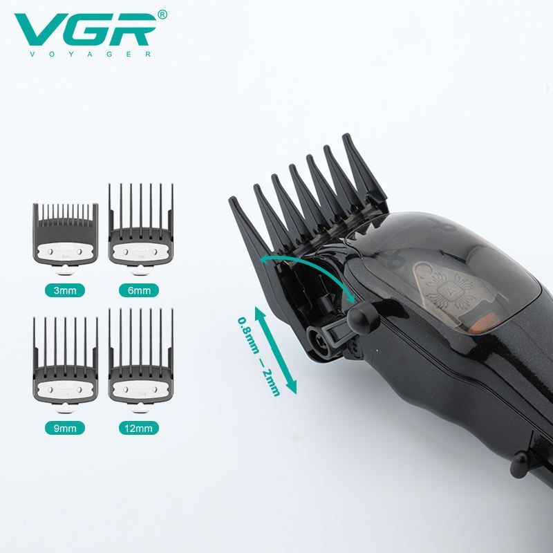 Машинка для стрижки VGR V-653 (4 насадки)