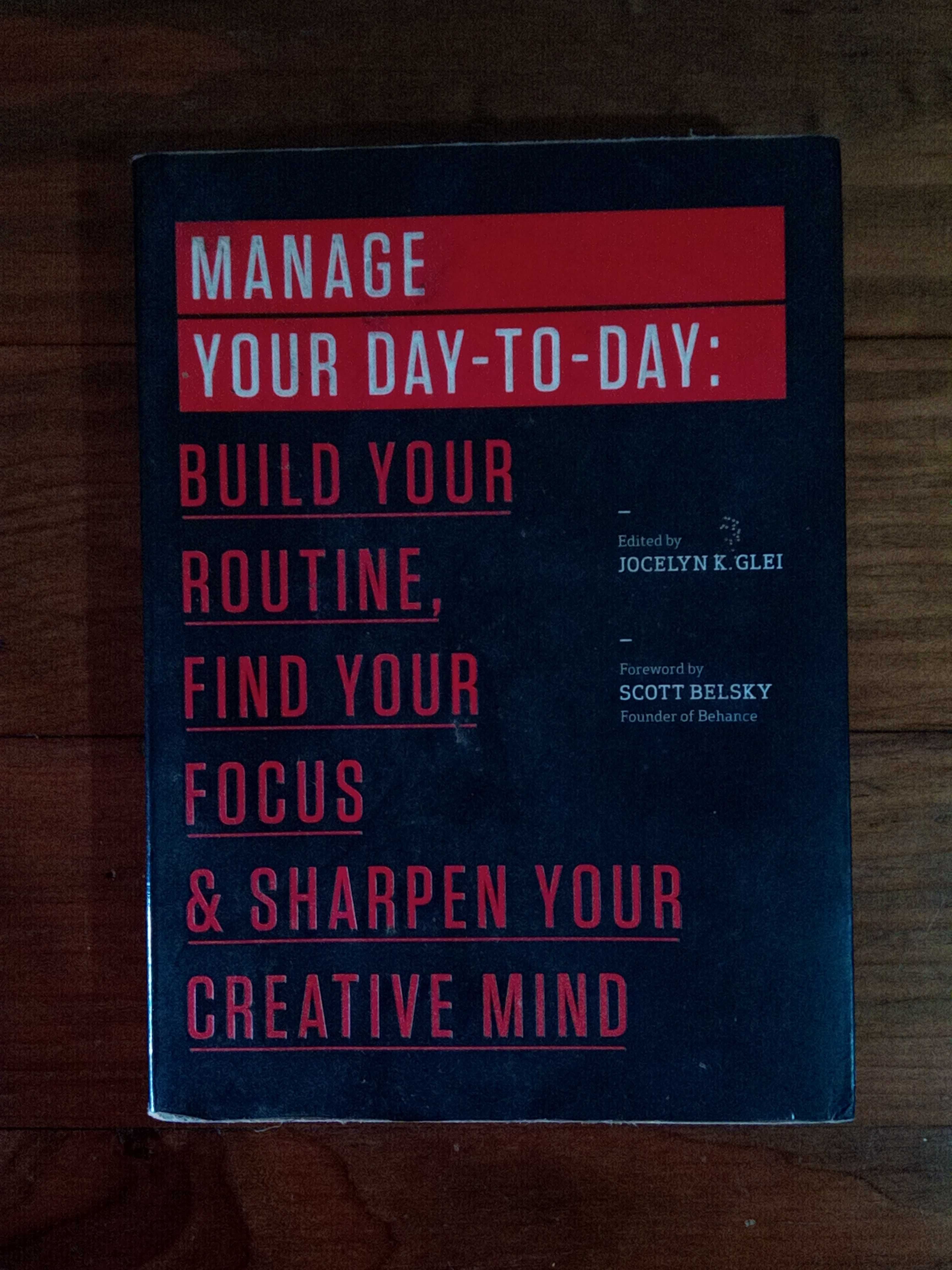 Livro Manage your day-to-day