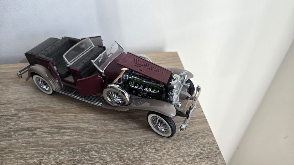 Model Franklin Mint
