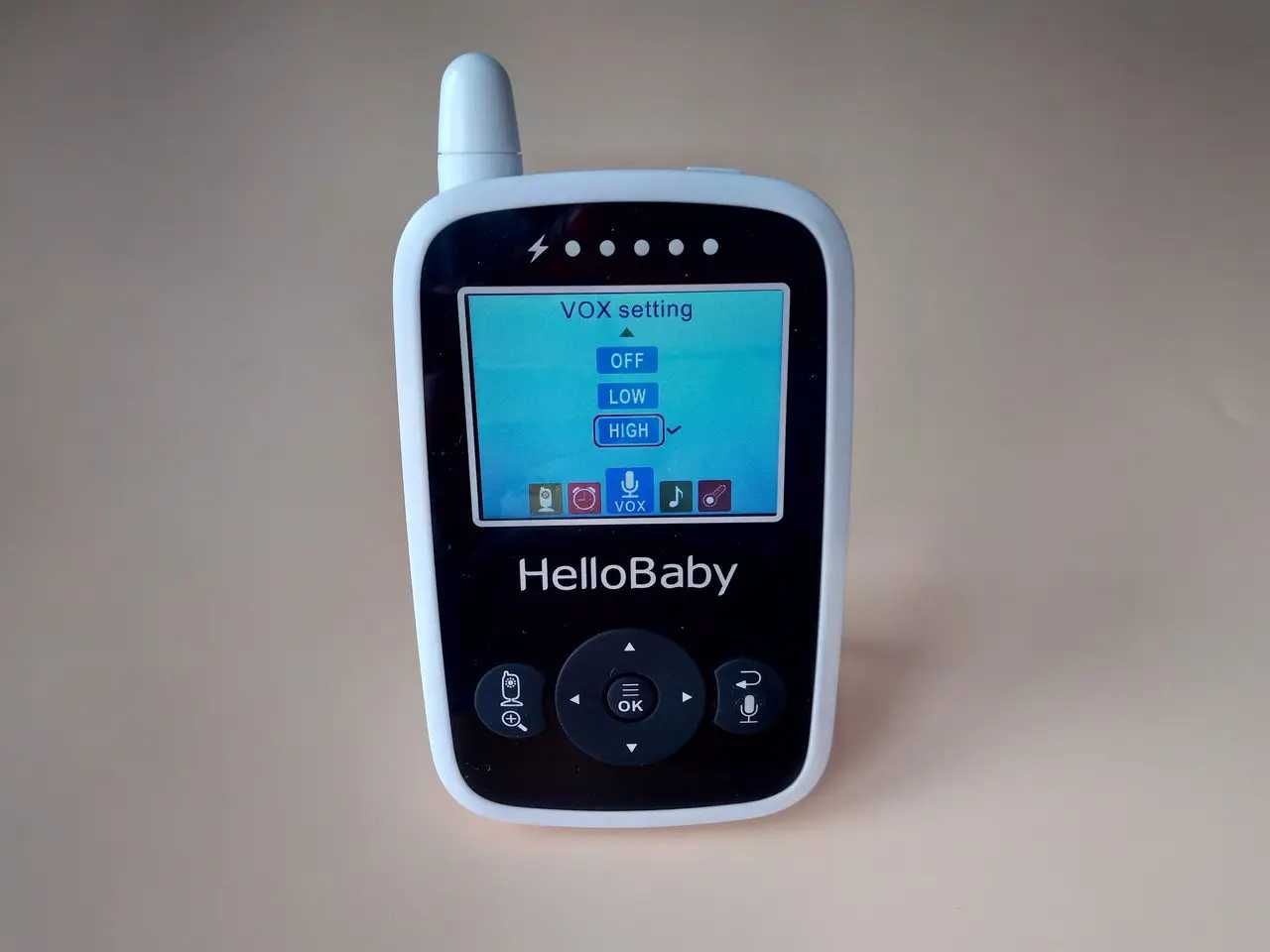 Видео  няня Helloy  baby HB24.