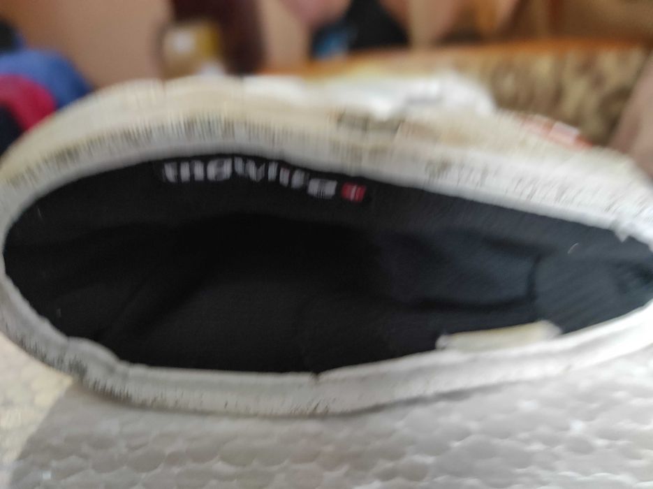 Мото перчатка 1 шт б/у хорошее состояние