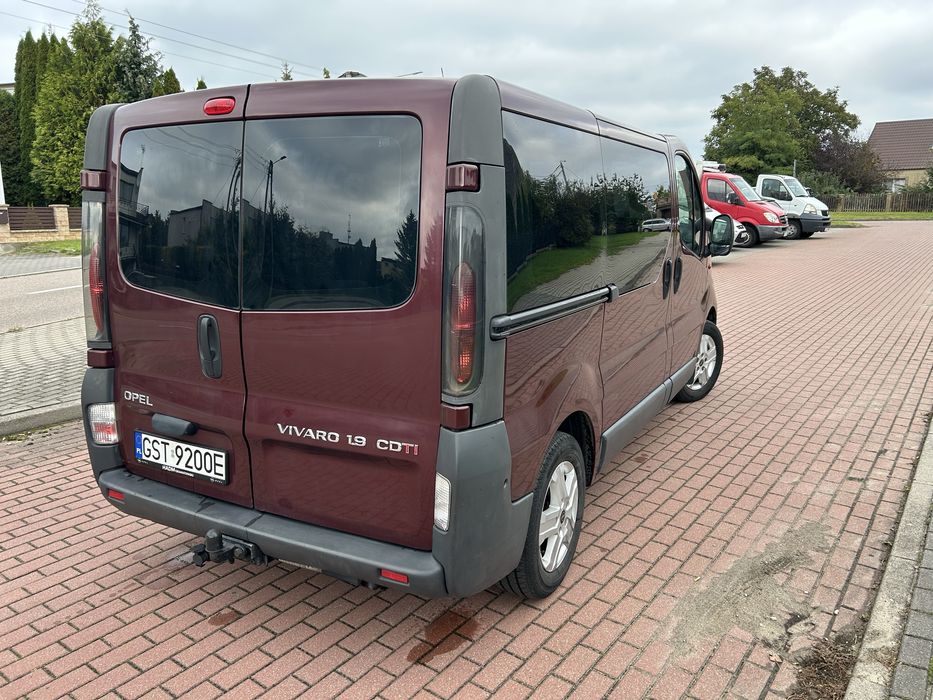 Opel Vivaro 1.9 CDTI 8 osobowy