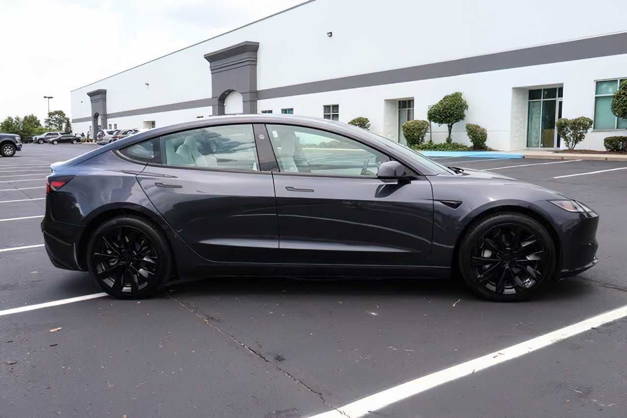 Tesla Model 3 Long Range 2024