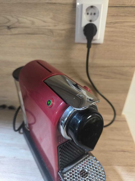 Máquina Nespresso CitiZ Cherry Red