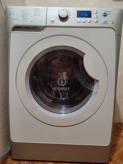 Пральна мшинка Індезіт на 6кг