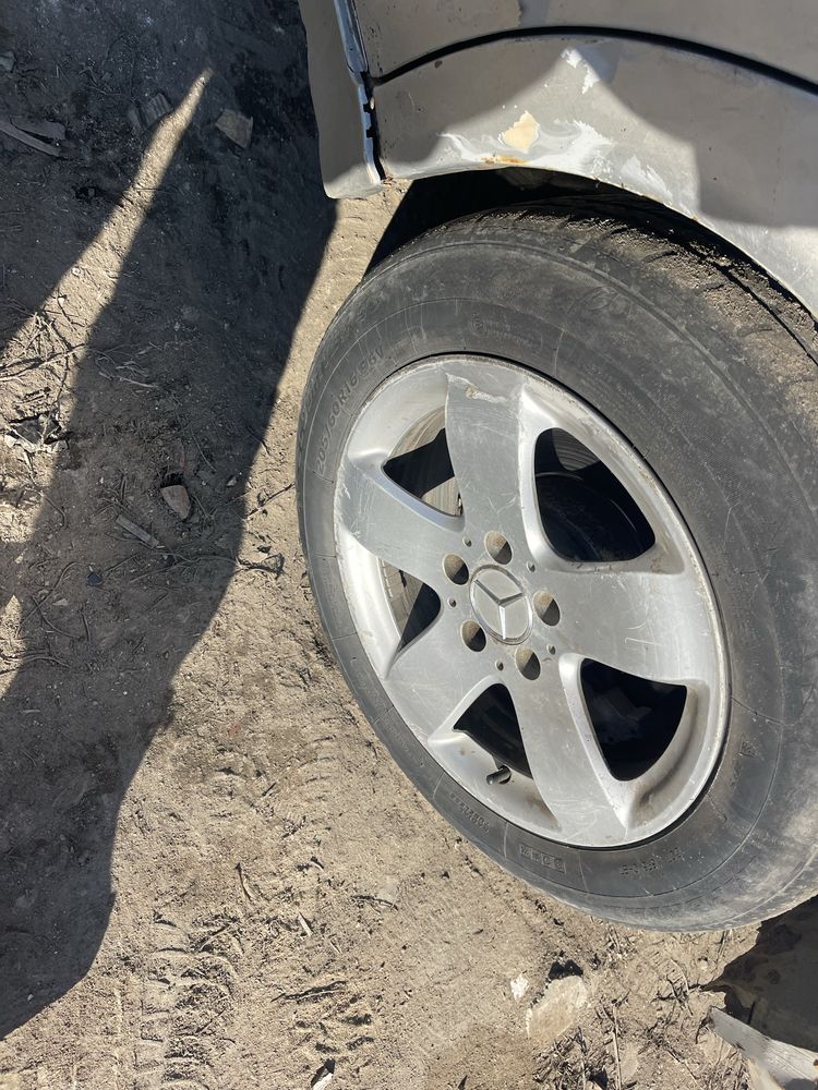 На болти та гайки Mercedes W210 3.2 cdi