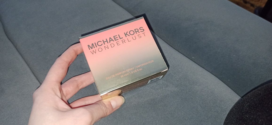 Pudełko po perfumach Michael Kors Wonderlust