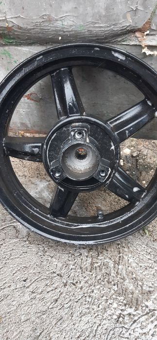 Felga 12 do skutera.