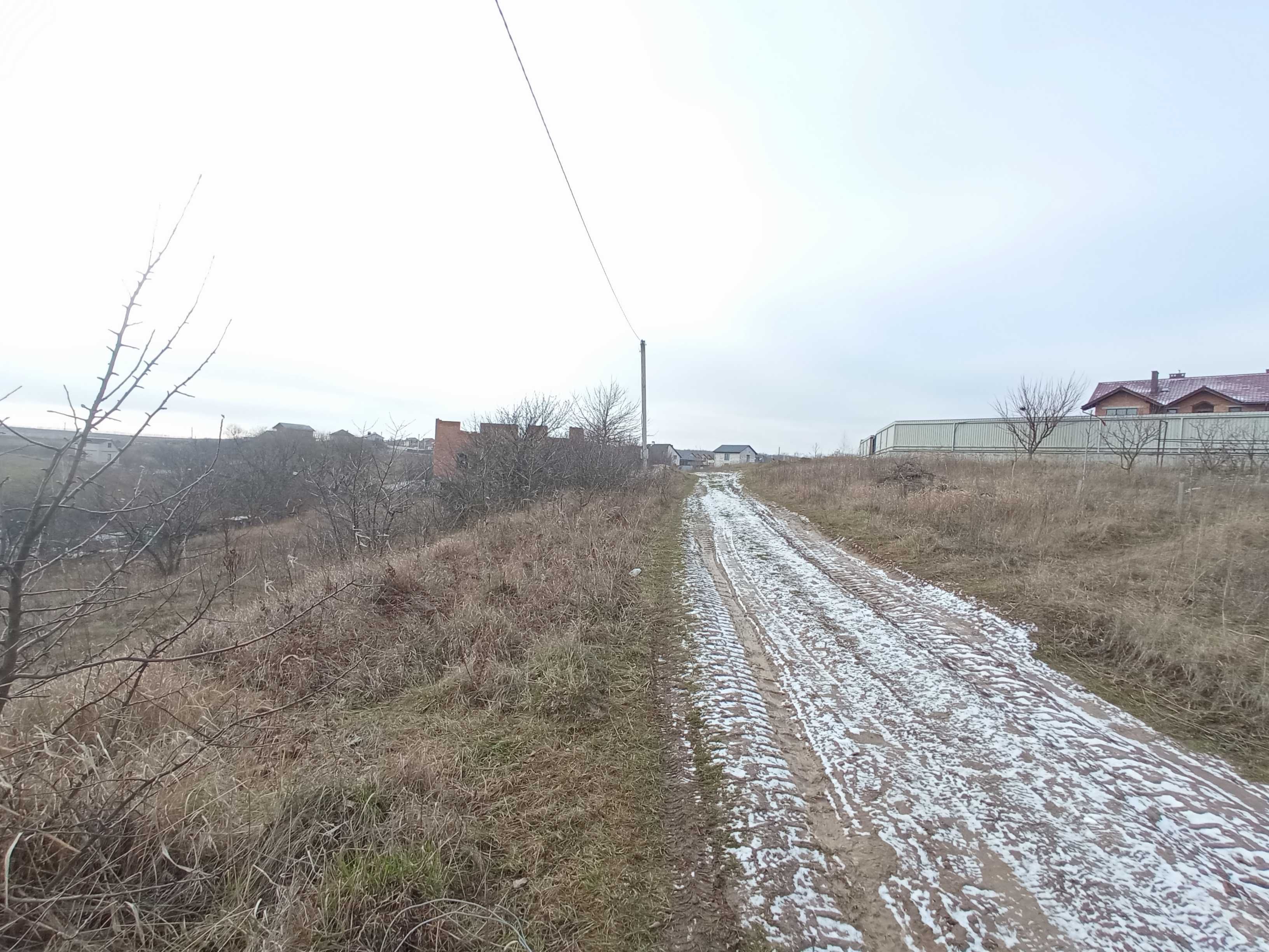 Продаж земельної ділянки під житлову забудову мікрорайон Науковий.