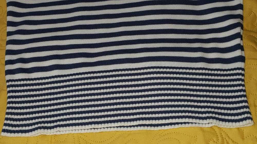 Sweterek damski, rozm. 38.