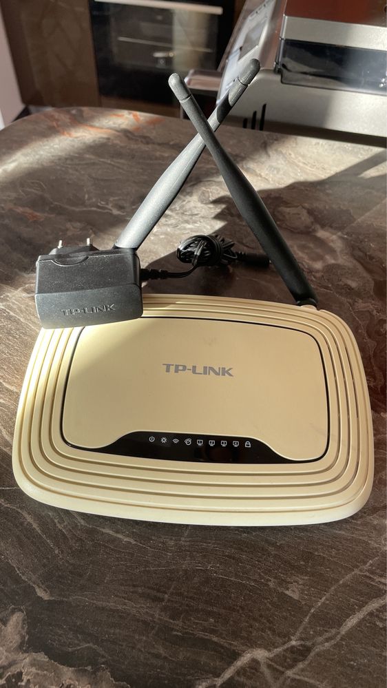 Беспроводной маршрутизатор (роутер) TP-Link TL-WR841N + новый блок