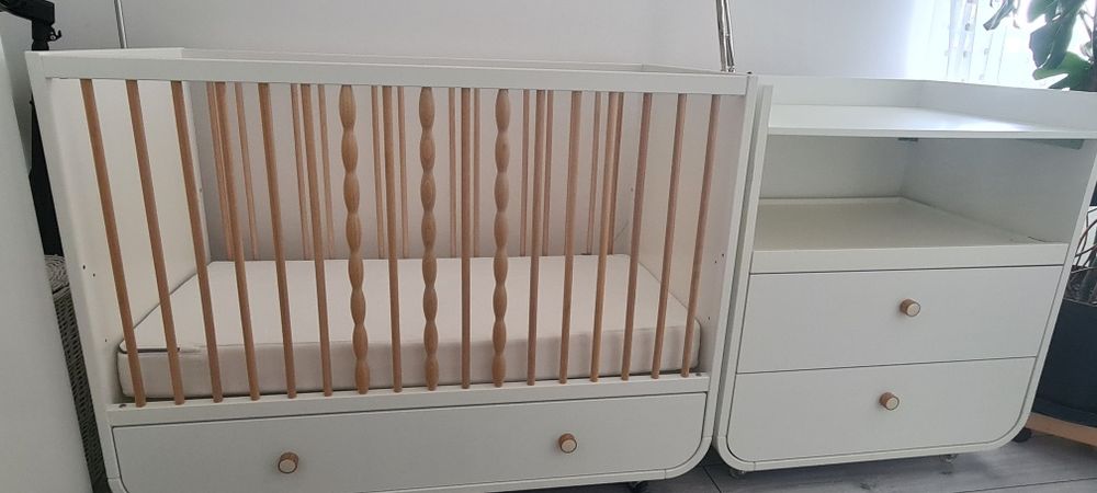 Łóżeczko i komoda Myllra ikea